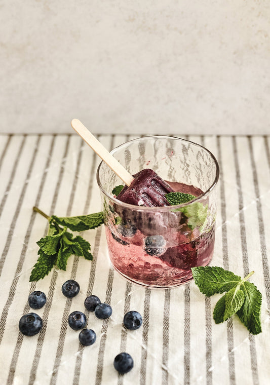 Mimosas aux sucettes glacées aux bleuets & au basilic